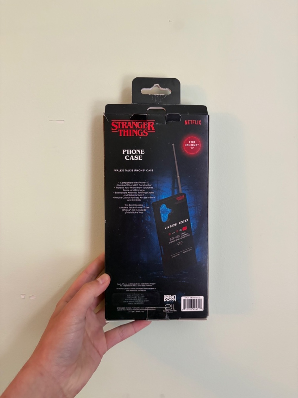 Stranger Things Phone Case - Picture 2 of 8